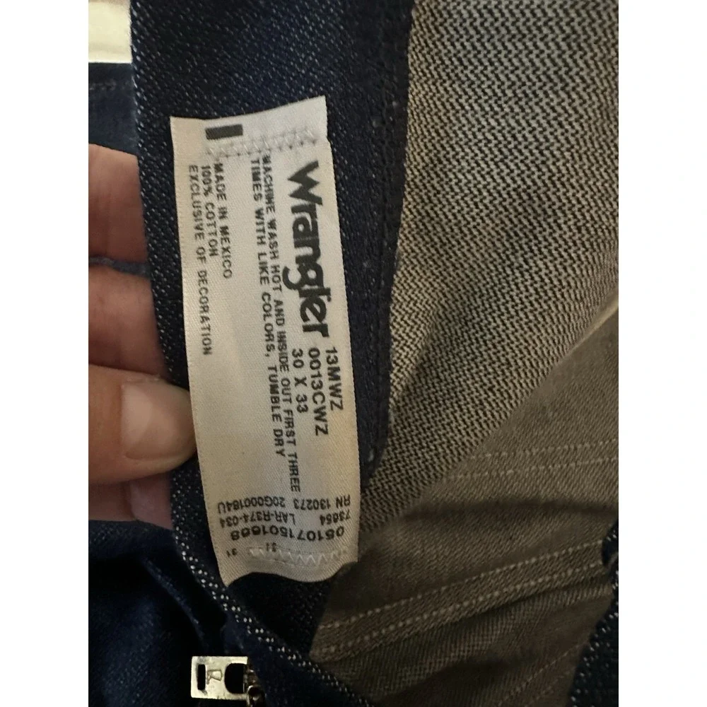 Wrangler Mens 30x33 Dark Wash Straight Leg Jeans NWOT Classic Cowboy Western